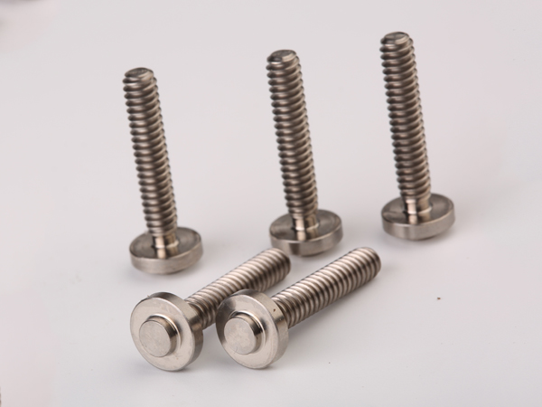 純鈦螺絲的不良原因是什么?