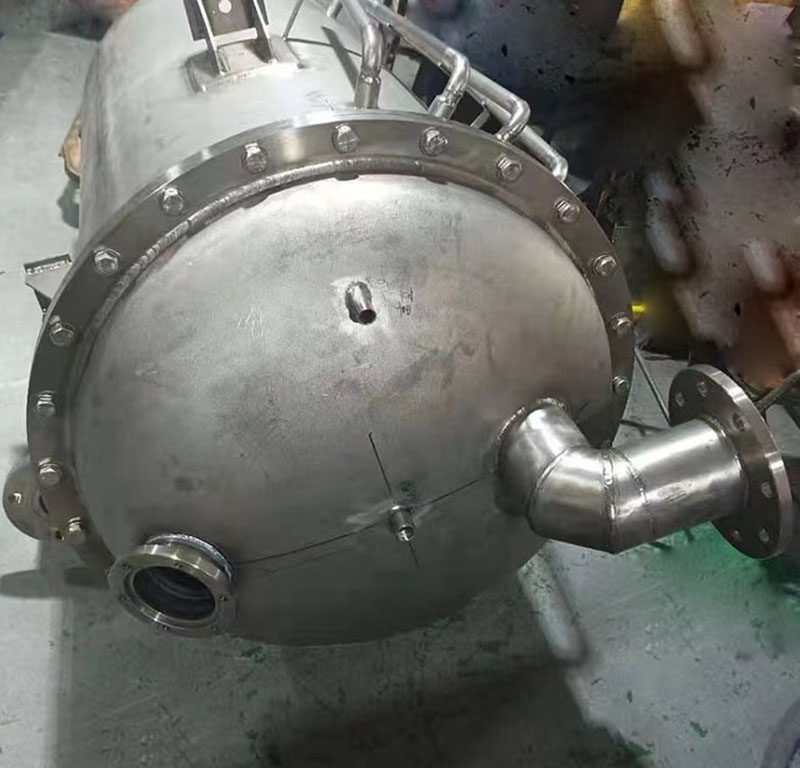 如何選擇鈦設(shè)備板式蒸發(fā)器