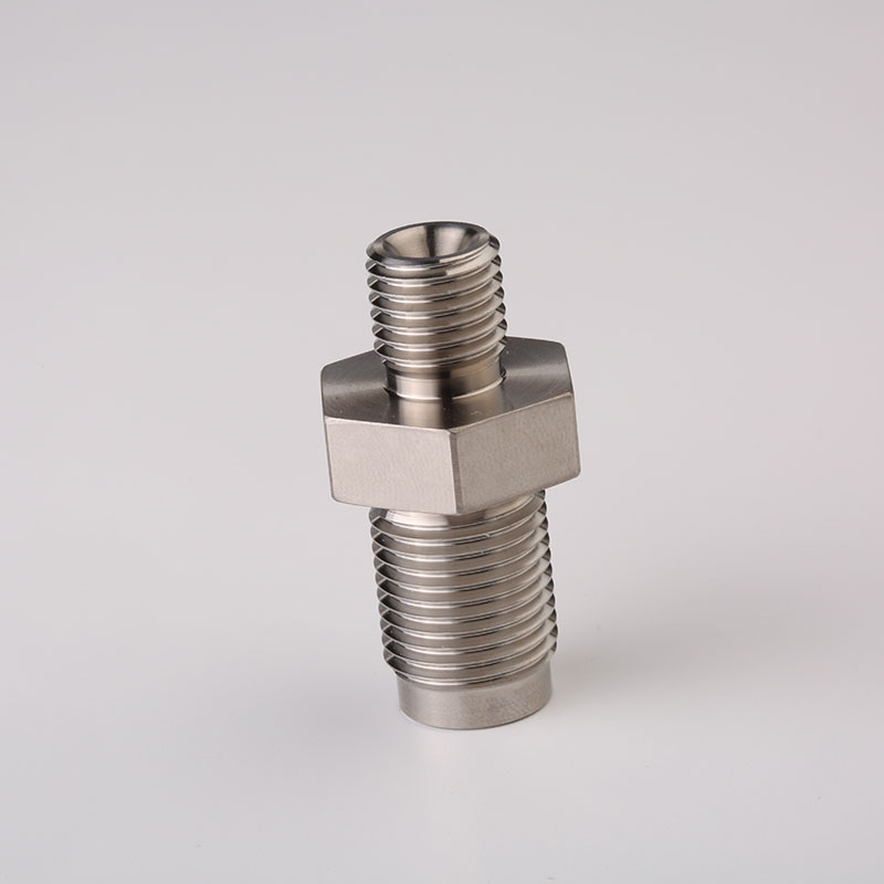 鈦螺絲.jpg 鈦螺絲.jpg