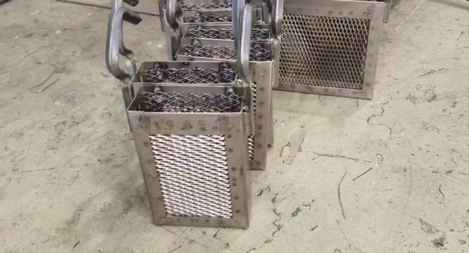 鈦設(shè)備使用注意事項(xiàng)