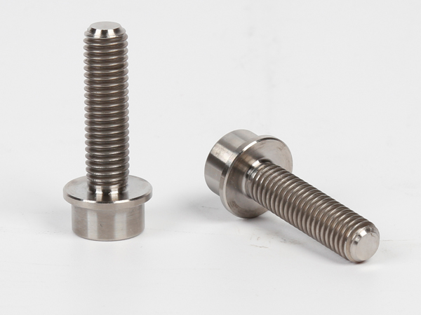 為何對鈦螺絲有硬度要求